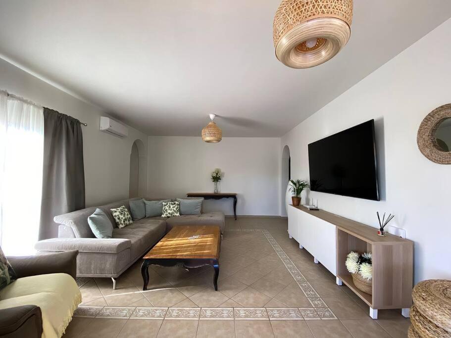 Comfortable Family House With Pool And Jacuzzi Costa De Antigua Εξωτερικό φωτογραφία