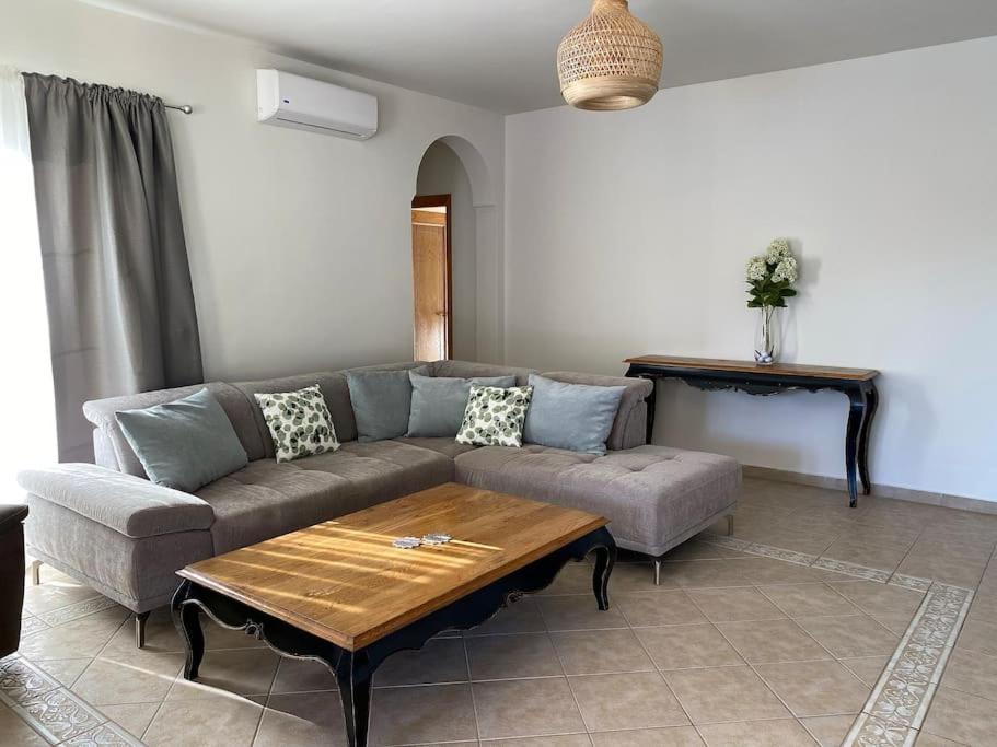 Comfortable Family House With Pool And Jacuzzi Costa De Antigua Εξωτερικό φωτογραφία